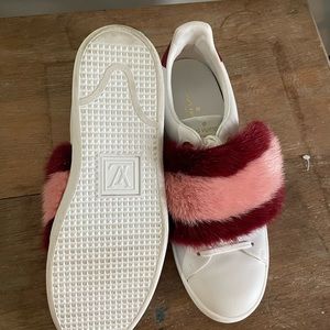 Louis Vuitton Frontrow Sneakers, size 39